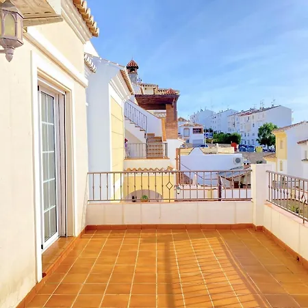 Mit Privatpool Fuer 10 Personen Ca 240 Qm In Nerja, Andalusien Costa Del Sol Holiday home Nerja